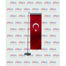 L Türk Masa Bayrağı